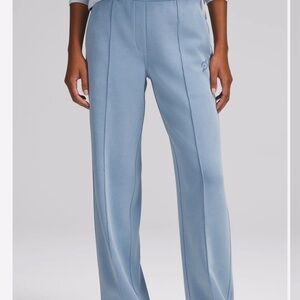 Peloton Lululemon pintuck midrise softstream small nwt Women's Blue Pants